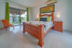 Master Suite with Queen bed